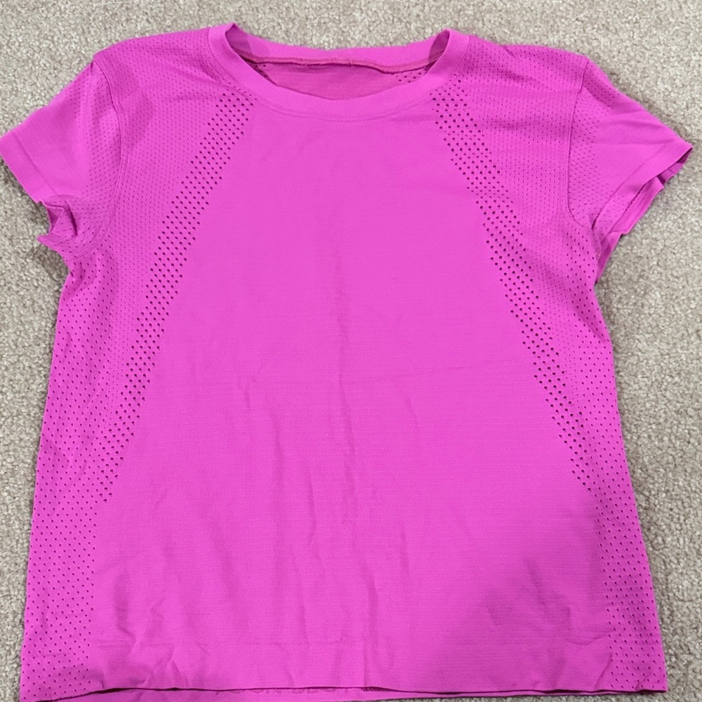 lululemon athletica Vibrant Pink Short Sleeve Tee